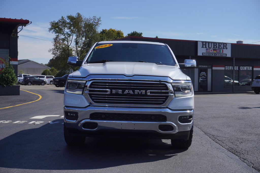 Used 2023 RAM 1500 Laramie AWD/4WD image 2