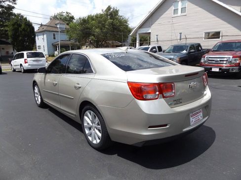 Used 2015 Chevrolet Malibu LT FWD image 9