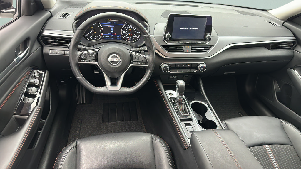 Used 2023 Nissan Altima 2.5 SR AWD/4WD image 11