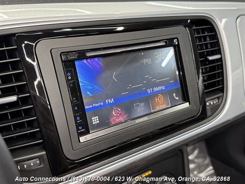 Used 2013 Volkswagen Beetle 2.5 image 22