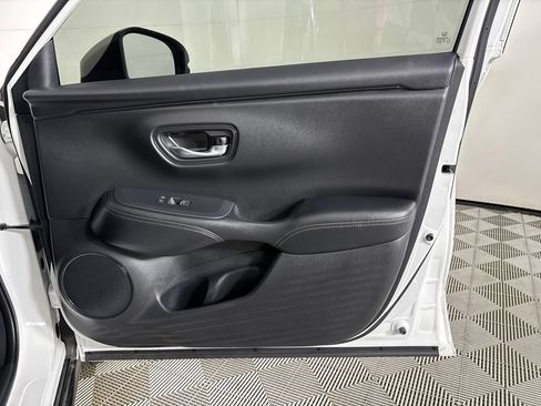 Used 2025 Honda HR-V EX-L image 26