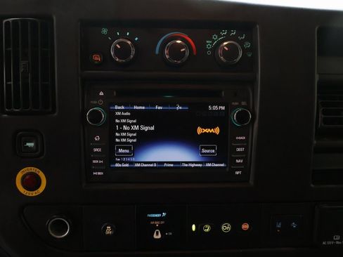 Used 2020 Chevrolet Express 2500 w/ Driver Convenience Package image 20