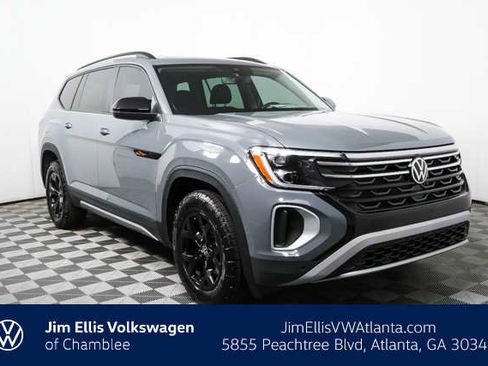 New 2026 Volkswagen Atlas Peak Edition AWD/4WD image 1