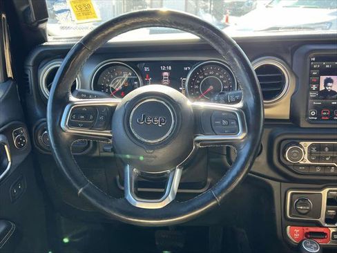 Used 2018 Jeep Wrangler Unlimited Rubicon image 14