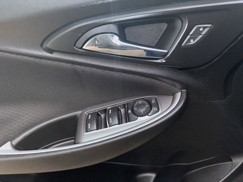 Used 2019 Chevrolet Malibu LS image 15