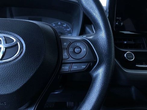 Certified 2025 Toyota Corolla LE image 25