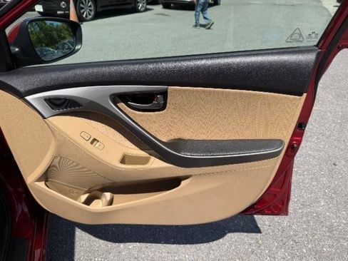 Used 2013 Hyundai Elantra Limited FWD image 34