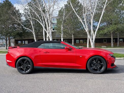Used 2019 Chevrolet Camaro SS image 5