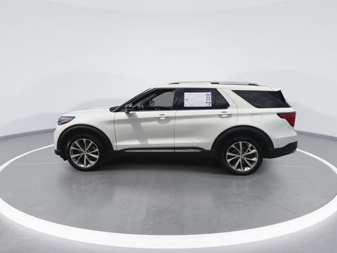 Used 2025 Ford Explorer Platinum w/ Ultimate Package AWD/4WD image 5