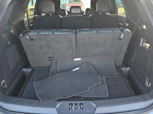 Used 2025 Ford Explorer ST-Line w/ ST-Line Street Pack image 13