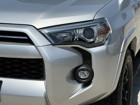Used 2024 Toyota 4Runner SR5 Premium w/ Moonroof Package RWD image 11