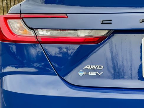 Used 2025 Toyota Camry SE w/ Multimedia Upgrade Package image 26