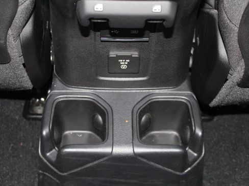 Used 2018 Jeep Wrangler Unlimited Rubicon image 30