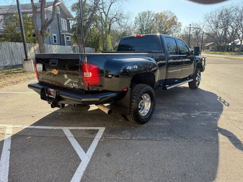 Used 2013 Chevrolet Silverado 3500 LT w/ Texas Edition image 5