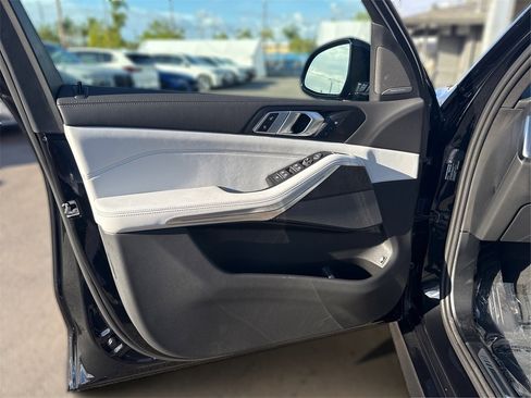 New 2026 BMW X5 xDrive50e w/ M Sport Package image 26