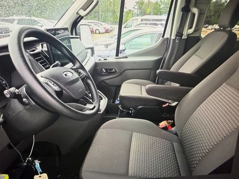Used 2024 Ford Transit 350 XLT RWD image 5