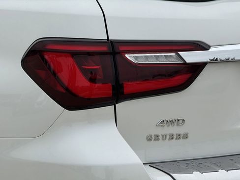 Used 2023 INFINITI QX80 Luxe w/ Cargo Package AWD/4WD image 10