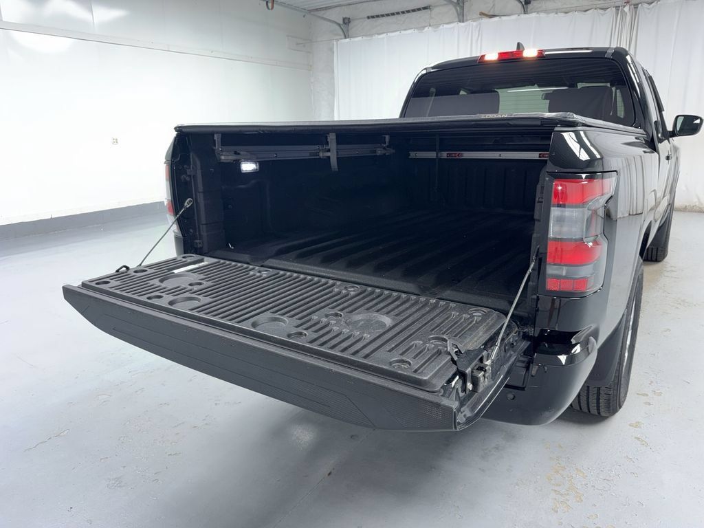 Used 2023 Nissan Frontier SV w/ SV Convenience Package AWD/4WD image 16