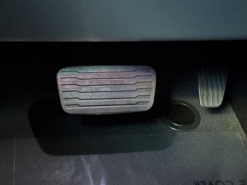 Used 2025 Cadillac Escalade IQ Sport 2 image 39