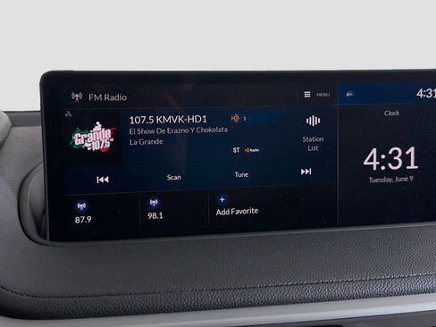 Used 2023 Acura MDX SH-AWD image 21