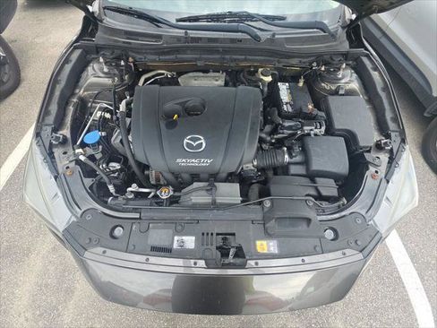 Used 2017 MAZDA MAZDA3 Sport FWD image 18