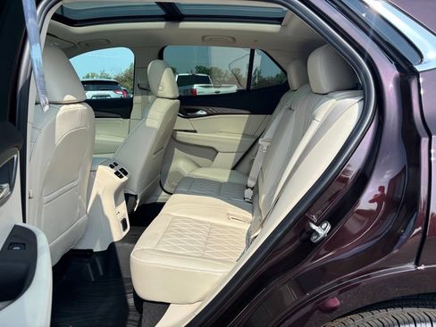 Used 2023 Buick Envision Avenir AWD/4WD image 20