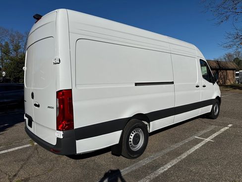New 2026 Mercedes-Benz Sprinter 2500 image 19