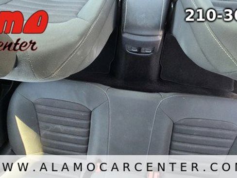 Used 2017 Ford Fusion SE image 23