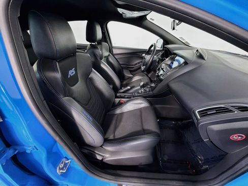 Used 2017 Ford Focus RS AWD/4WD image 31