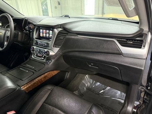 Used 2017 Chevrolet Suburban Premier AWD/4WD image 48