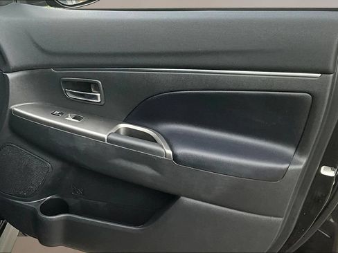 Used 2024 Mitsubishi Outlander Sport AWD image 25