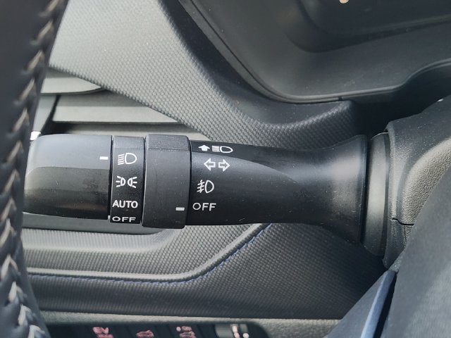 Used 2025 Subaru Forester Limited AWD/4WD image 32