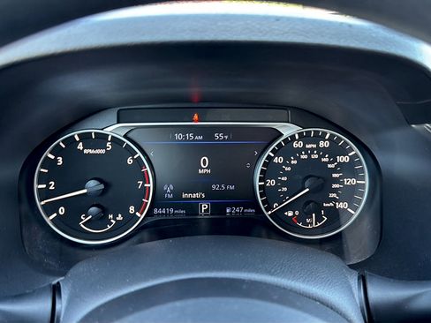 Used 2022 Nissan Altima 2.5 SV FWD image 7
