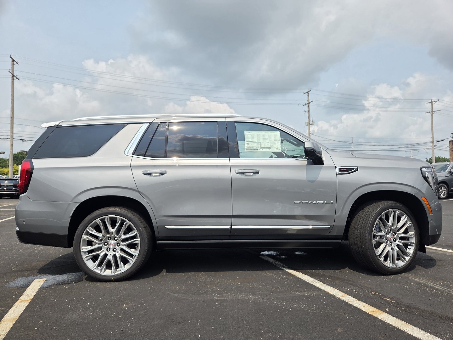 New 2026 GMC Yukon Denali w/ Denali Reserve Package AWD/4WD image 22