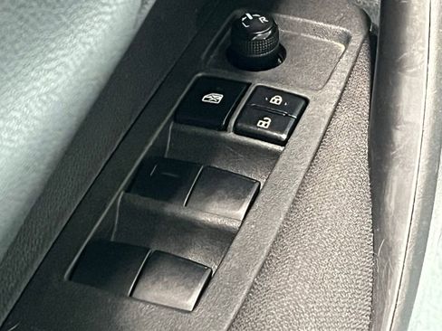 Used 2024 Toyota Corolla LE FWD image 31