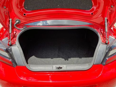 Used 2022 Toyota GR86 Premium RWD image 24