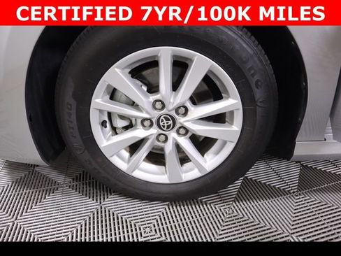 Used 2025 Toyota Camry LE image 48