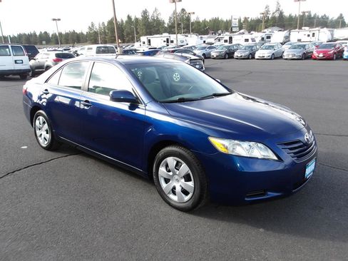 Used 2008 Toyota Camry LE image 7