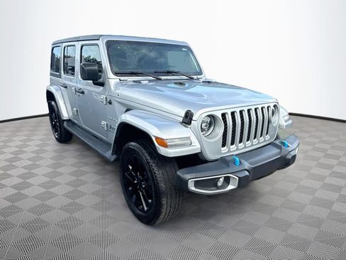 Certified 2023 Jeep Wrangler Unlimited Sahara w/ Cold Weather Group AWD/4WD image 4
