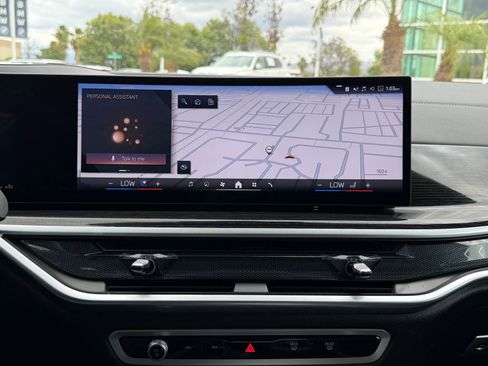 Certified 2025 BMW X7 xDrive40i w/ M Sport Package AWD/4WD image 29