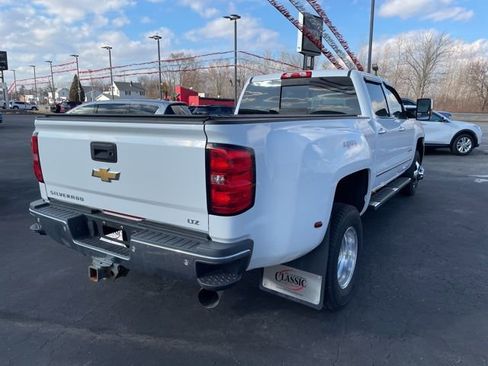 Used 2016 Chevrolet Silverado 3500 LTZ w/ Duramax Plus Package image 9