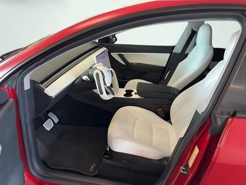 Used 2020 Tesla Model Y Performance AWD/4WD image 2
