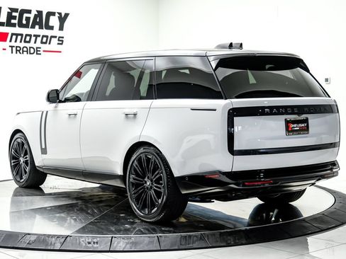 Used 2024 Land Rover Range Rover Long Wheelbase SE AWD/4WD image 12