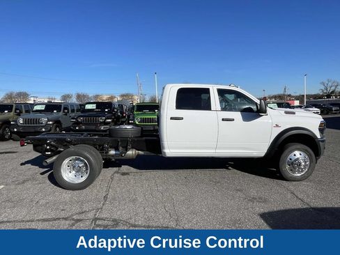 New 2026 RAM 4500 Tradesman w/ Chrome Appearance Group AWD/4WD image 9