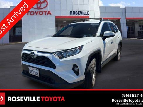 Used 2021 Toyota RAV4 XLE Premium FWD image 1