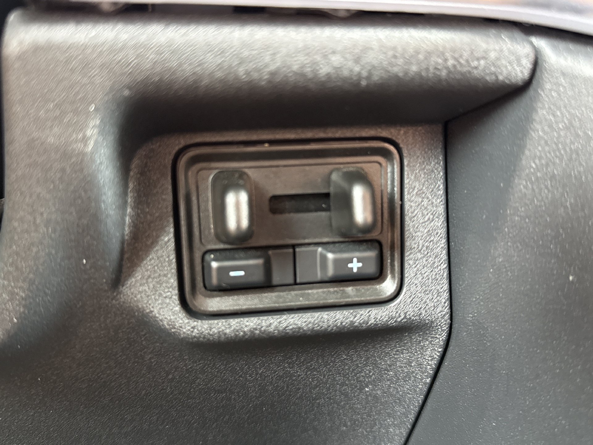 Used 2025 Ford Expedition Max Platinum AWD/4WD image 12