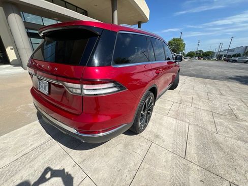 Used 2020 Lincoln Aviator Reserve w/ Equipment Group 202A AWD/4WD image 6
