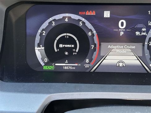 Used 2024 Toyota Tacoma TRD Sport image 15