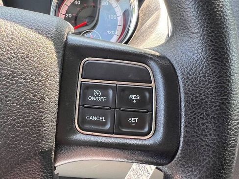 Used 2018 Dodge Grand Caravan SE w/ UConnect Hands-Free Group FWD image 19