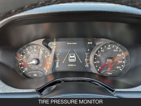 Used 2023 Jeep Compass Latitude image 20